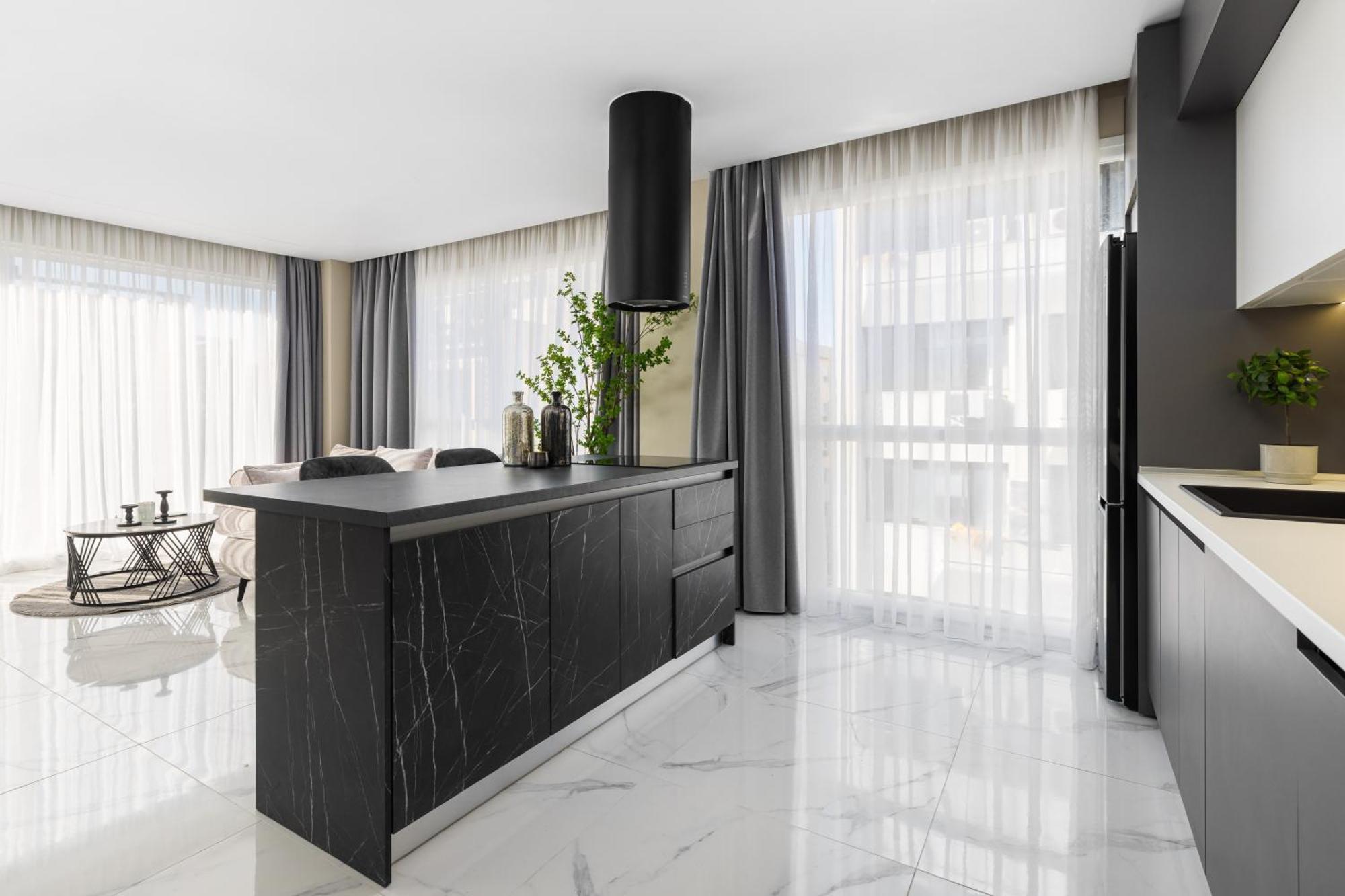 Ophelia By Halu!, Luxury With Hot Tub Apartment *