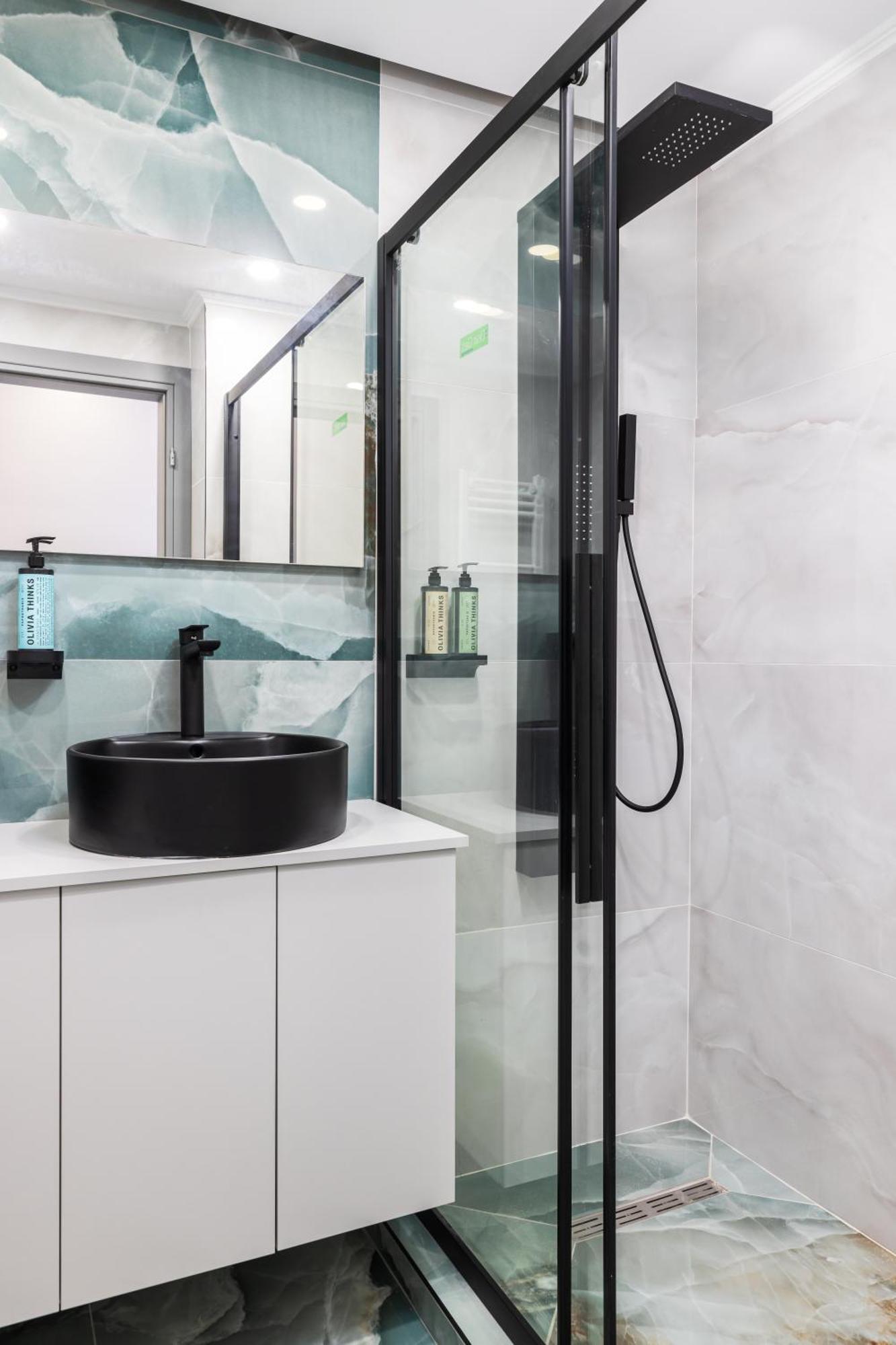 Ophelia By Halu!, Luxury With Hot Tub Apartment