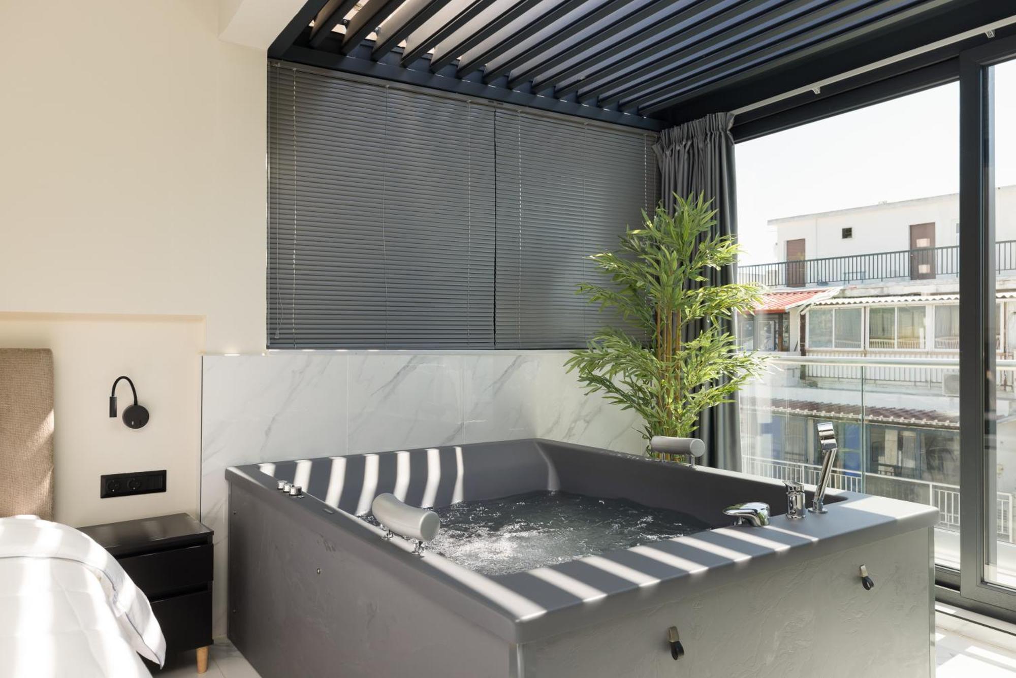 Apartment Ophelia By Halu!, Luxury With Hot Tub *